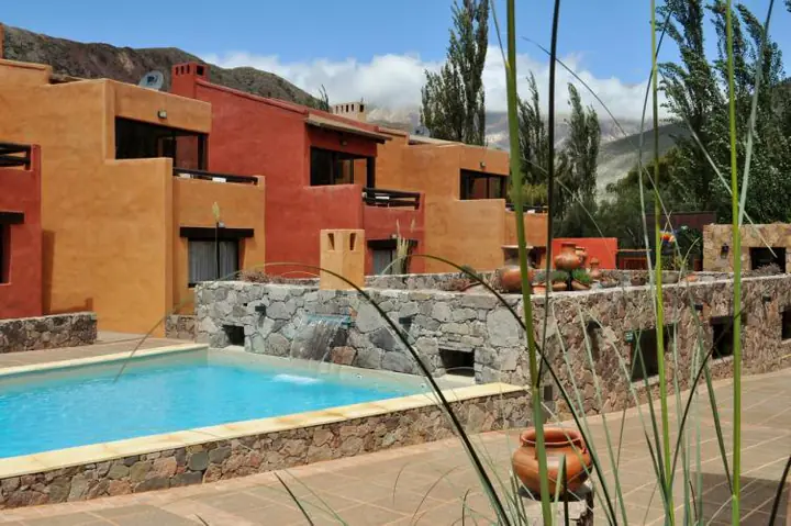 Exterior de alojamiento Colores de Purmamarca en Purmamarca — foto principal
